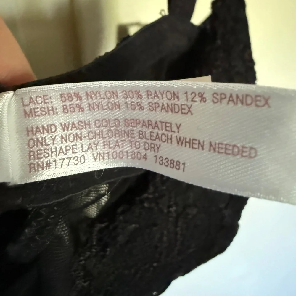 Gilligan & O'Malley Black Sheer Bustier Bra Size 36C‎